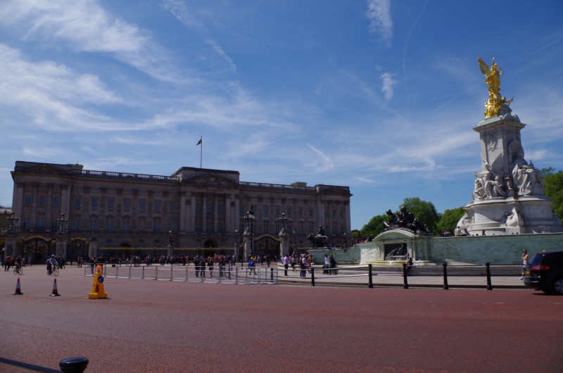 2013_0604_035901.jpg - London Buckingham Palace