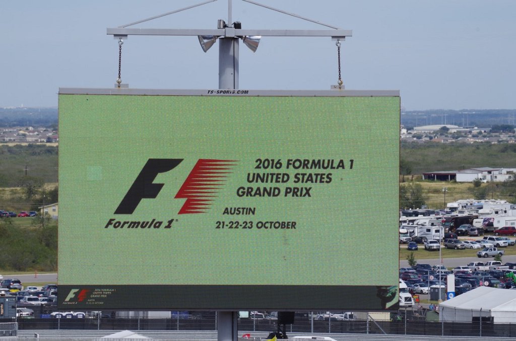 2016_1023_125436.jpg - Formula1 United States Grand Prix